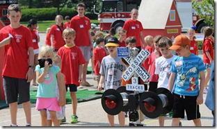 children learning about railroad safety